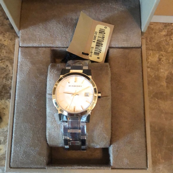 Burberry Women's Watch - Picture 3 of 3